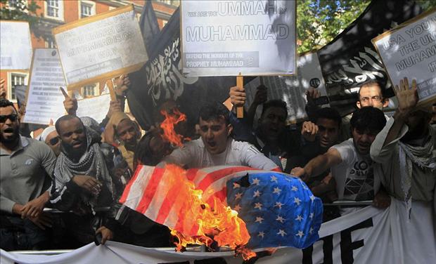 Islamic supporters US Embassy London