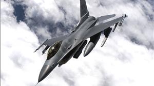 F16 fighter jet
